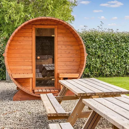 Сasa de vacaciones 9 Amazing Sommerhouse